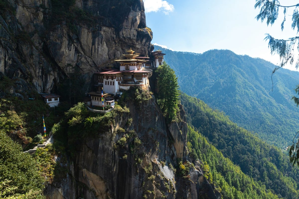 Bhutan: A Scenic Stopover
